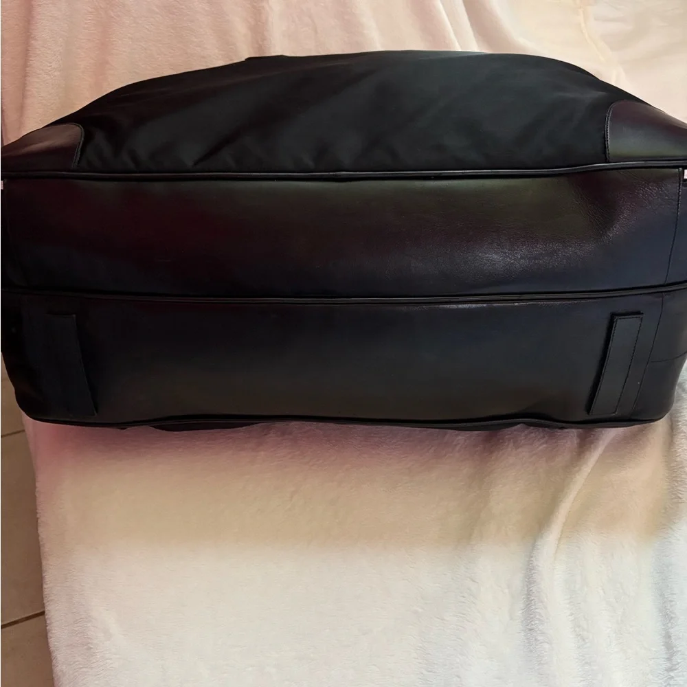 Black Men's Travel Bag